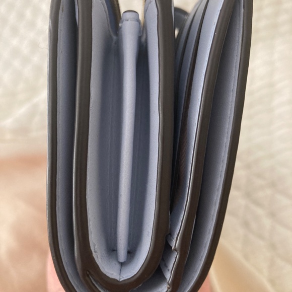 Kate Spade wallet - Picture 5 of 7